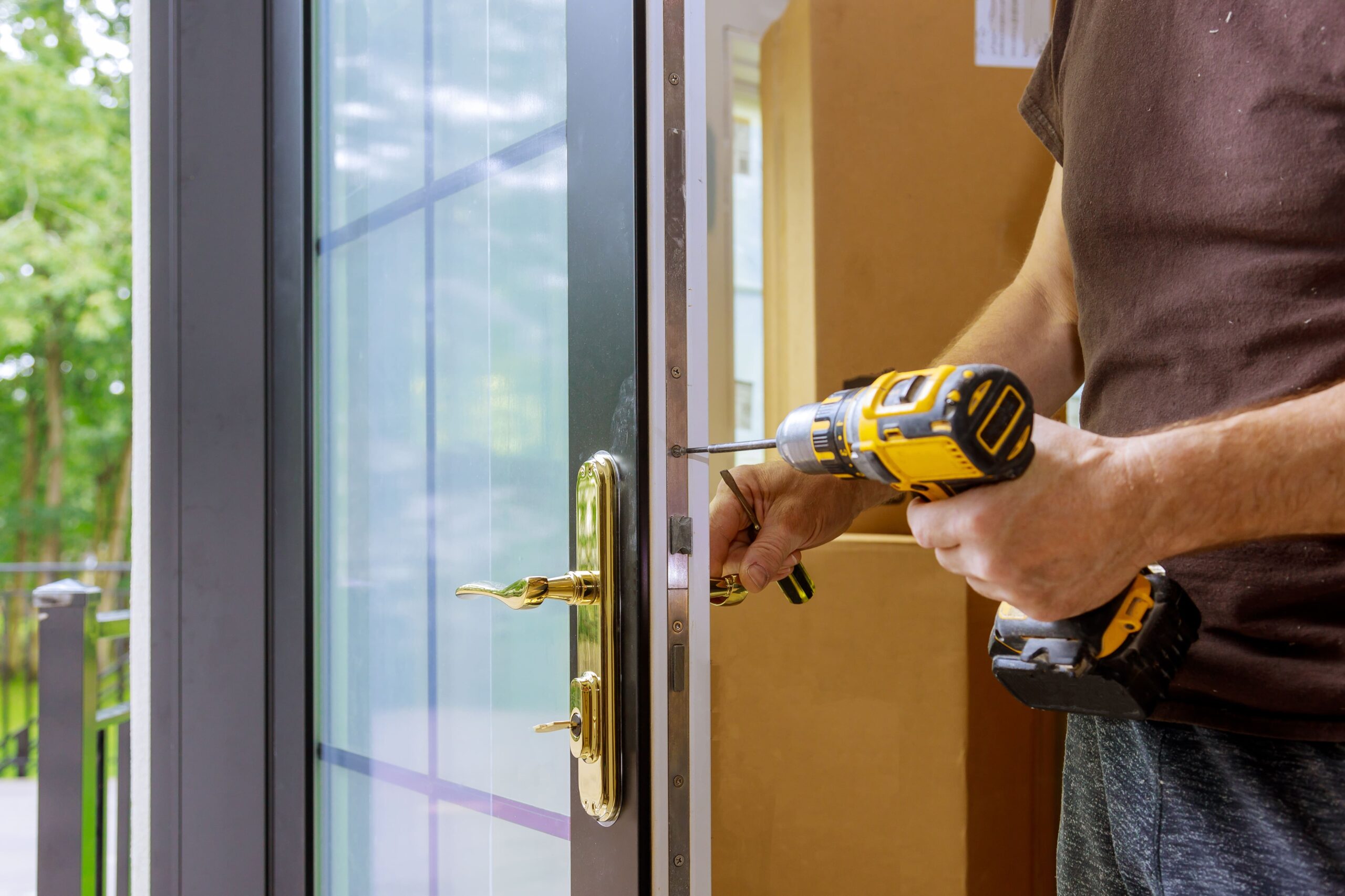 installation-door-lock-2026-01-09-08-13-50-utc